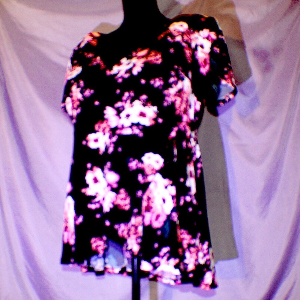 Torrid floral wrap blouse